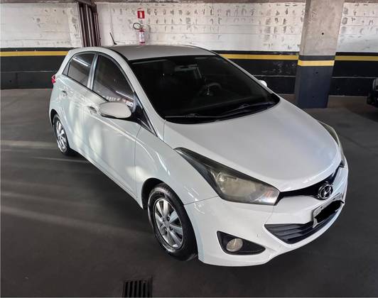 HYUNDAI HB20 1.6 COMFORT PLUS 16V FLEX 4P MANUAL HYUNDAI HB20 1.6 COMFORT PLUS 16V FLEX 4P MANUAL